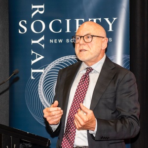 Emeritus Professor Roy Green delivering the lecture at the 1319th OGM of the Royal Society of NSW
